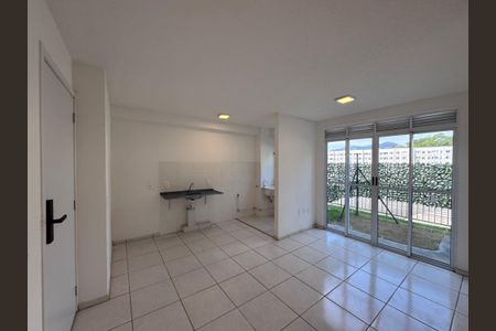 Sala de apartamento à venda com 2 quartos, 46m² em Vargem Grande, Rio de Janeiro