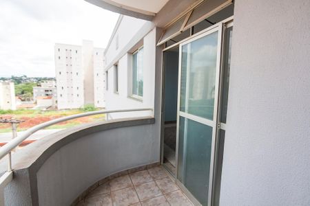 Apartamento para alugar com 130m², 3 quartos e 2 vagasVaranda