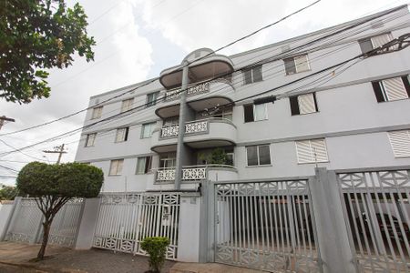 Apartamento para alugar com 130m², 3 quartos e 2 vagasFachada