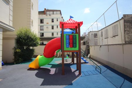 Apartamento à venda com 117m², 4 quartos e 2 vagasÁrea comum - Playground