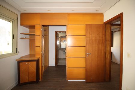 Apartamento à venda com 117m², 4 quartos e 2 vagasSuíte 1