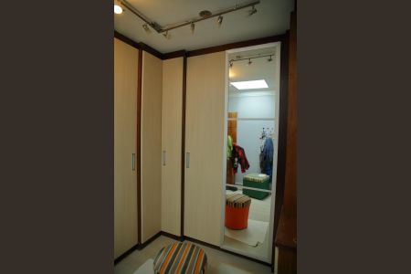 Casa para alugar com 350m², 3 quartos e 3 vagasCloset da suíte 1