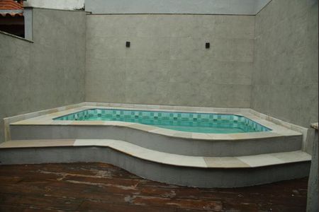 Casa para alugar com 350m², 3 quartos e 3 vagasQuintal/Piscina 