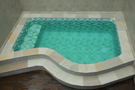 Casa para alugar com 350m², 3 quartos e 3 vagasQuintal/Piscina 