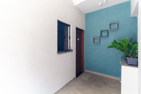 Casa de condomínio para alugar com 52m², 2 quartos e 1 vagaEntrada