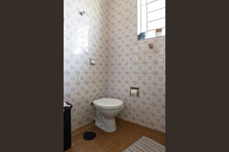 Casa à venda com 125m², 3 quartos e 2 vagas Casa à venda com 125m², 3 quartos e 2 vagasBanheiro 2