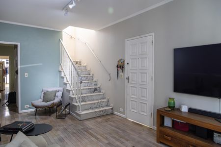 Casa à venda com 125m², 3 quartos e 2 vagas Casa à venda com 125m², 3 quartos e 2 vagasSala