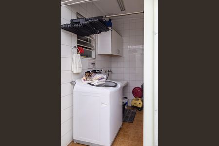 Casa à venda com 125m², 3 quartos e 2 vagas Casa à venda com 125m², 3 quartos e 2 vagasÁrea de Serviço
