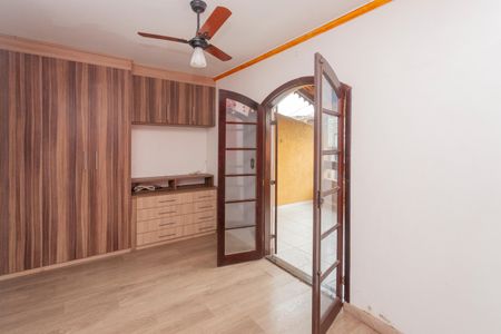 Casa para alugar com 150m², 3 quartos e 2 vagasQuarto Suíte