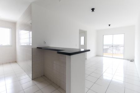 Sala de apartamento para alugar com 2 quartos, 59m² em Jardim das Oliveiras, São Paulo