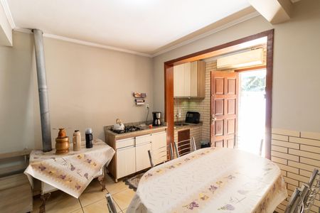Cozinha de casa à venda com 4 quartos, 213m² em Aberta dos Morros, Porto Alegre