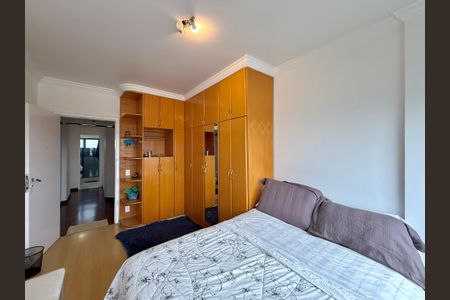 Apartamento para alugar com 167m², 4 quartos e 2 vagasQuarto 2
