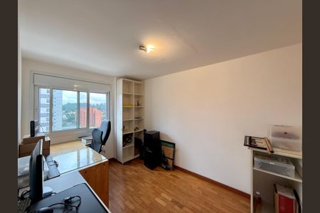 Apartamento para alugar com 167m², 4 quartos e 2 vagasQuarto 4