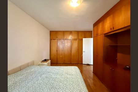 Apartamento para alugar com 167m², 4 quartos e 2 vagasSuíte