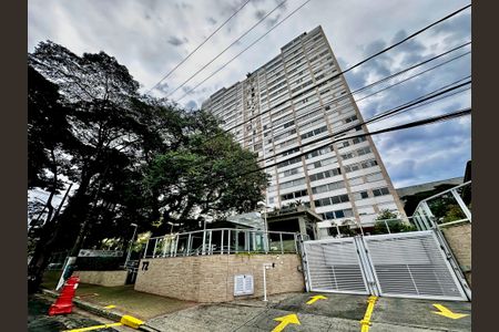 Apartamento para alugar com 167m², 4 quartos e 2 vagasFachada 