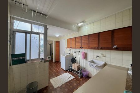 Apartamento para alugar com 167m², 4 quartos e 2 vagasÁrea de Serviço