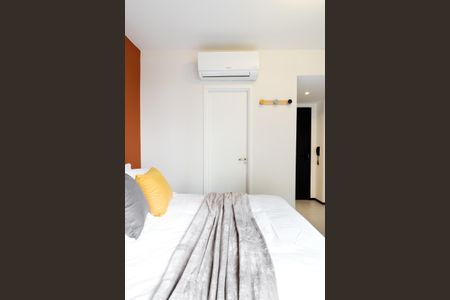 Apartamento à venda com 20m², 1 quarto e sem vagaSala/Quarto