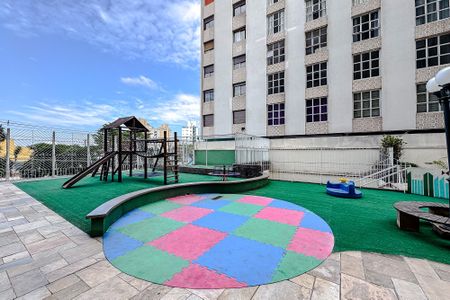 Apartamento à venda com 120m², 3 quartos e 1 vaga Apartamento à venda com 120m², 3 quartos e 1 vagaÁrea comum - Playground