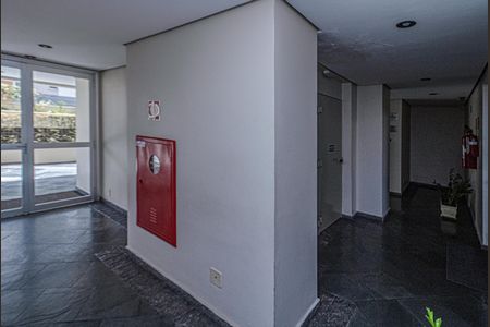 Apartamento à venda com 63m², 2 quartos e 1 vagahall social_3