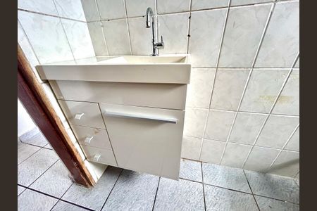 Apartamento para alugar com 81m², 2 quartos e 1 vagaBanheiro 