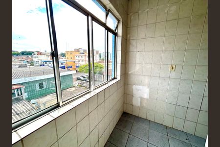 Apartamento para alugar com 81m², 2 quartos e 1 vagaÁrea de Serviço