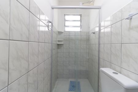 Banheiro da Suíte de casa para alugar com 2 quartos, 40m² em Vila Gumercindo, São Paulo