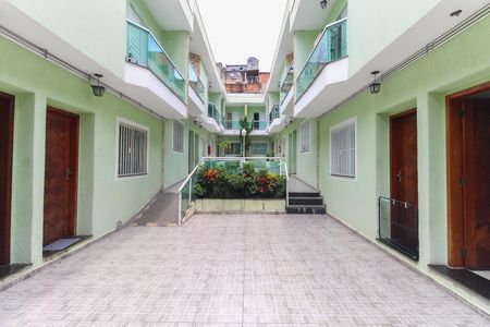 Casa de condomínio à venda com 64m², 2 quartos e 1 vagaÁrea Externa