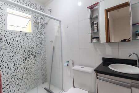 Casa de condomínio à venda com 64m², 2 quartos e 1 vagaBanheiro