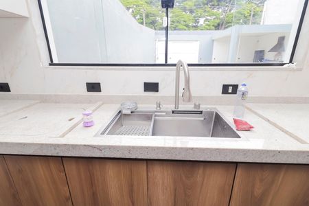 Casa à venda com 130m², 3 quartos e 4 vagasSala/Cozinha