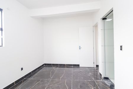 Casa à venda com 130m², 3 quartos e 4 vagasQuarto 3 - Suíte