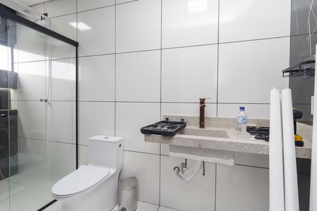 Casa à venda com 130m², 3 quartos e 4 vagasBanheiro da Suíte 2