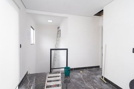 Casa à venda com 130m², 3 quartos e 4 vagasHall do Piso Superior
