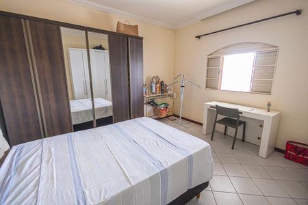 Casa à venda com 403m², 3 quartos e 3 vagasquarto 2