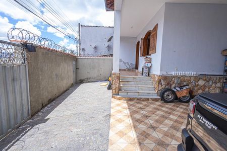 Casa à venda com 403m², 3 quartos e 3 vagasgaragem