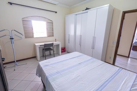 Casa à venda com 403m², 3 quartos e 3 vagasquarto 2