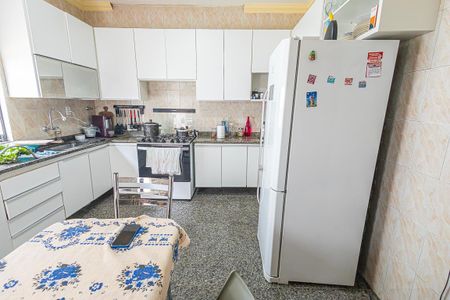 Casa à venda com 403m², 3 quartos e 3 vagascozinha