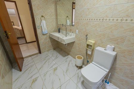 Casa à venda com 403m², 3 quartos e 3 vagasbanheiro