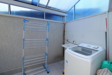 Apartamento à venda com 45m², 2 quartos e 1 vagaÁrea de Serviço