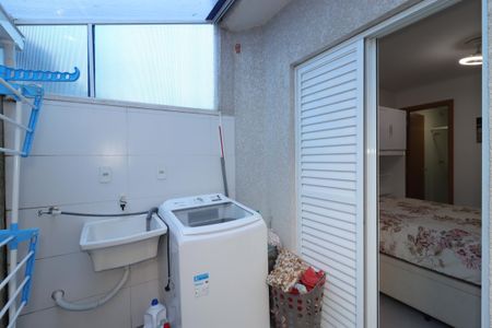 Apartamento à venda com 45m², 2 quartos e 1 vagaÁrea de Serviço