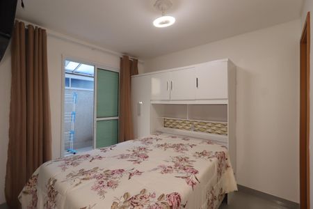 Suíte de apartamento para alugar com 2 quartos, 45m² em Vila Pires, Santo André