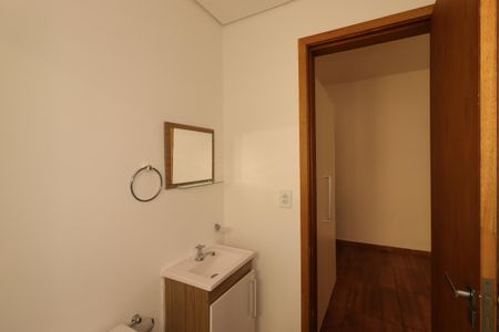 Banheiro de kitnet/studio para alugar com 1 quarto, 25m² em Bangú, Santo André