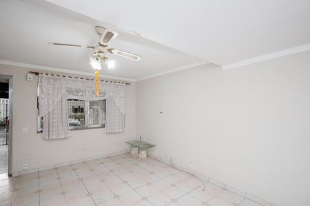 Sala de casa para alugar com 2 quartos, 100m² em Parque Edu Chaves, São Paulo