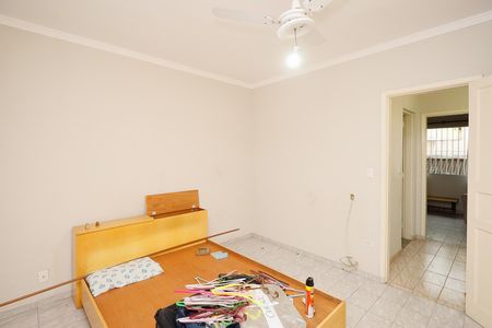 Quarto 2 de casa para alugar com 2 quartos, 100m² em Parque Edu Chaves, São Paulo