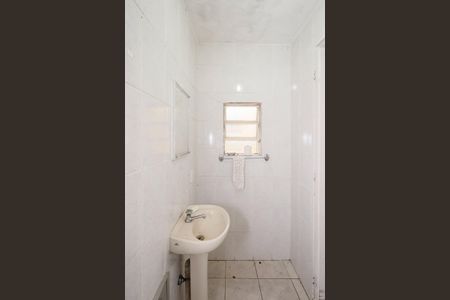 Casa para alugar com 100m², 2 quartos e 2 vagasBanheiro 2