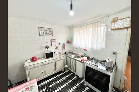Casa à venda com 110m², 3 quartos e 1 vagaBanheiro