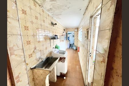 Casa à venda com 110m², 3 quartos e 1 vagaLavanderia