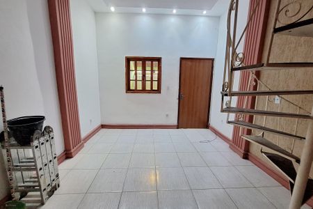 Sala de casa para alugar com 1 quarto, 90m² em Parque Paulista, Duque de Caxias