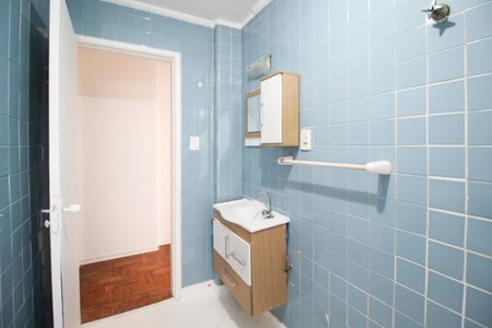 Banheiro de apartamento para alugar com 1 quarto, 50m² em Vila Nova Conceição, São Paulo