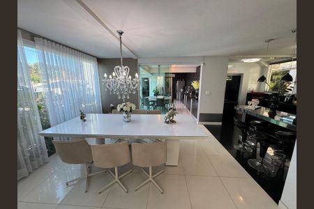 Casa à venda com 4 quartos, 340m² em Bandeirantes (Pampulha), Belo Horizonte