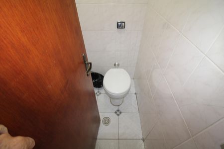 Casa à venda com 140m², 5 quartos e sem vagaLavabo